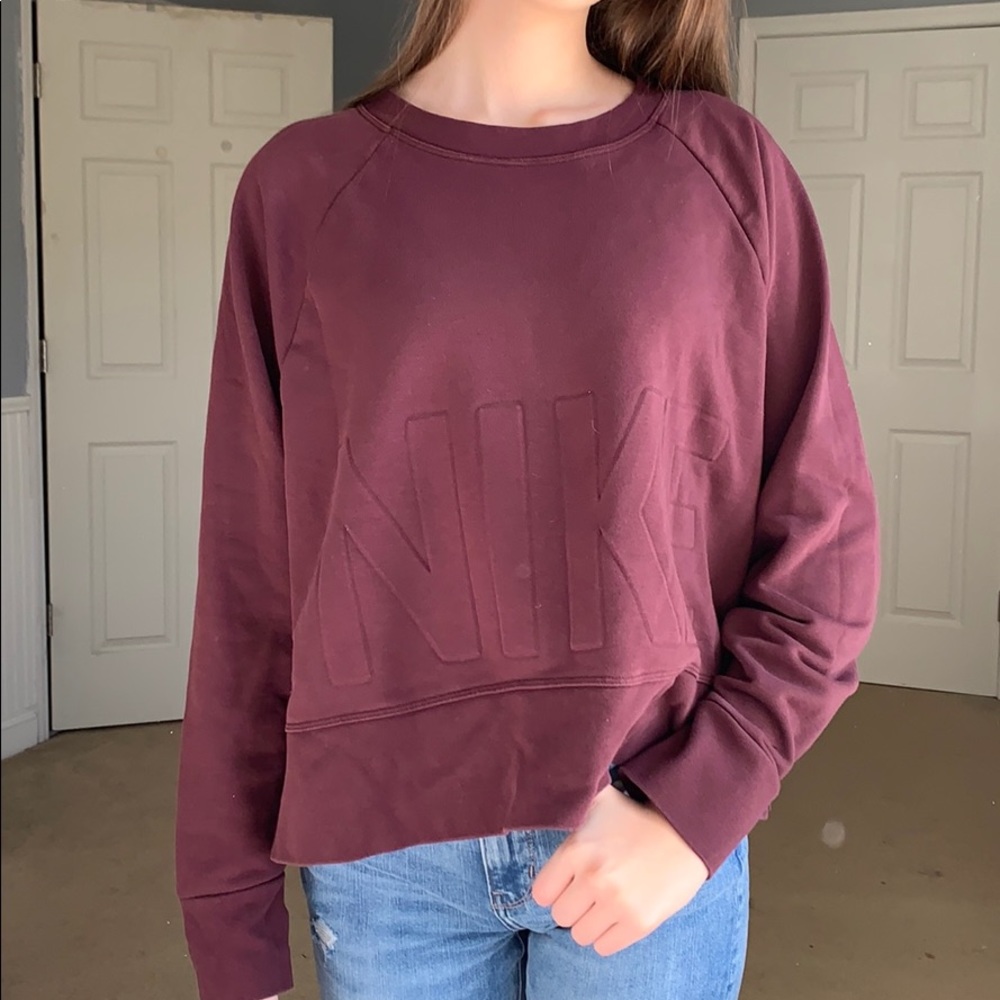 NIKE OVERSIZED DRI-FIT SWEATSHIRT